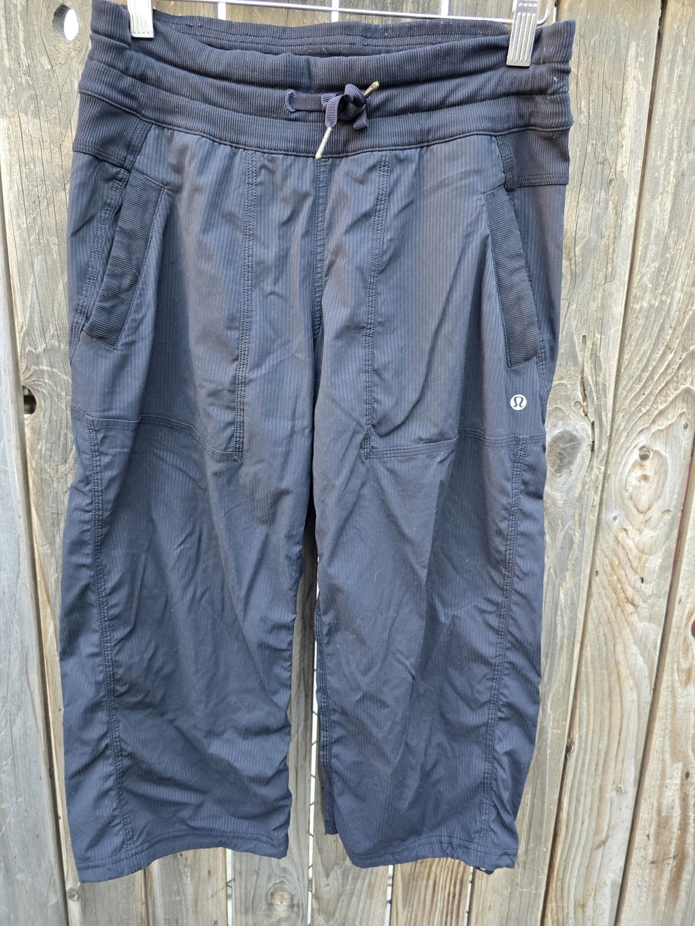lululemon athletica Women's Black Drawstring Performance Pants Size 6